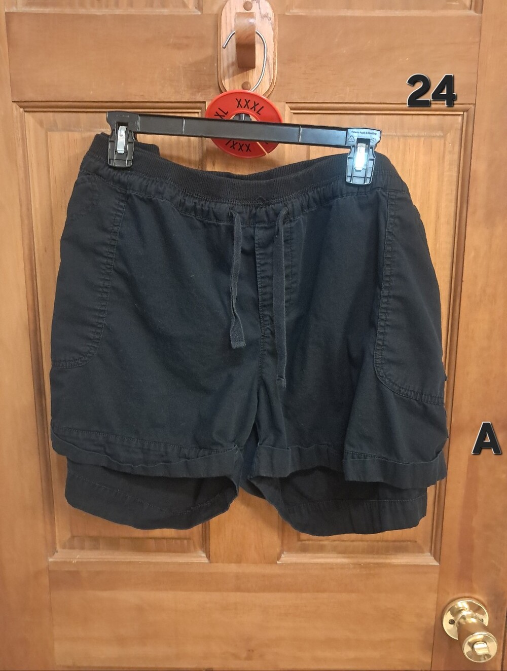 Old Navy Black Layered Drawstring Women’s Shorts Size 24